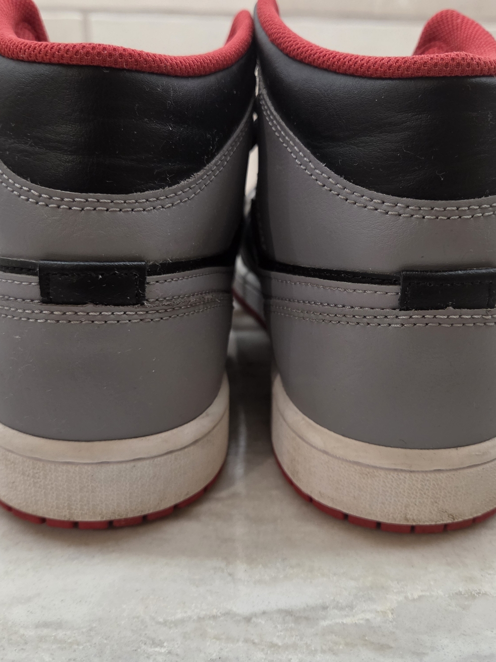 Nike Men’s High-Top Sneakers Black Gray Red - Picture 3 of 5